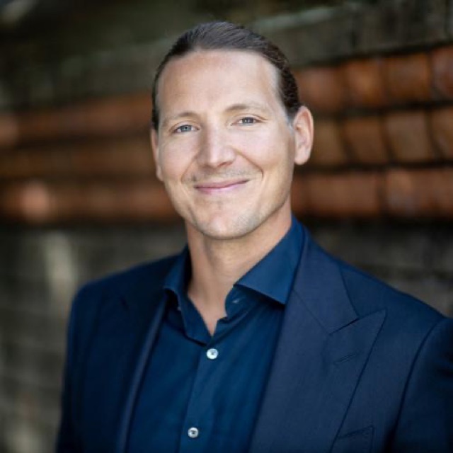 Glenn Piper portrait